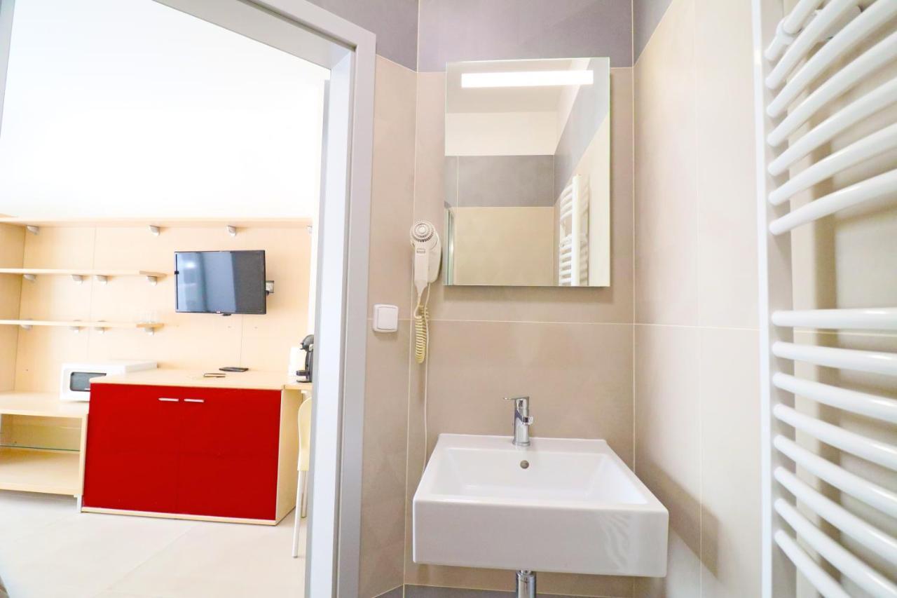 Vincanto Rooms Old Town Praha Bagian luar foto