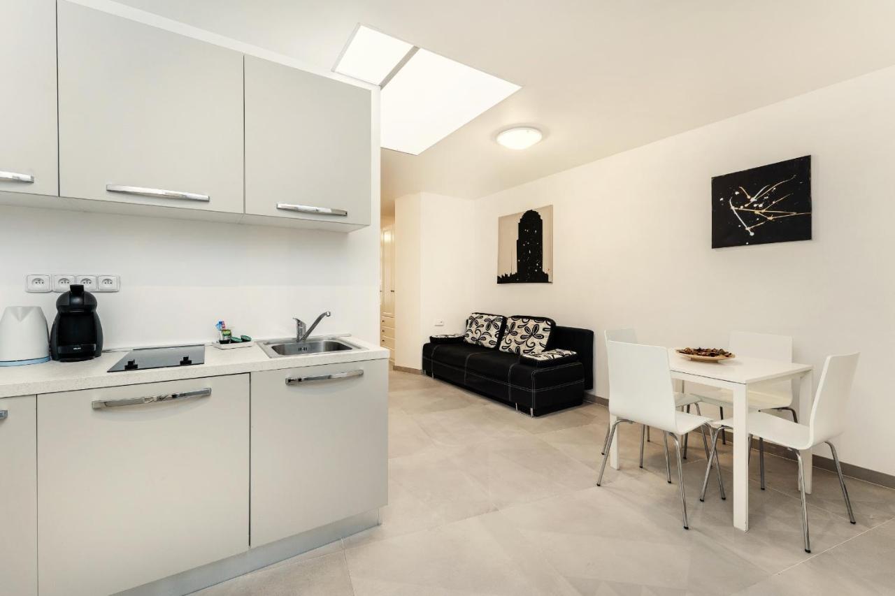 Vincanto Rooms Old Town Praha Bagian luar foto
