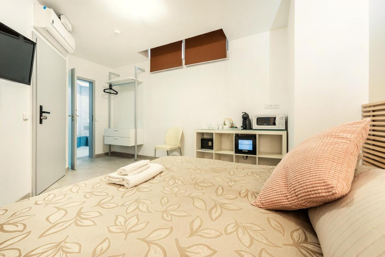 Vincanto Rooms Old Town Praha Bagian luar foto